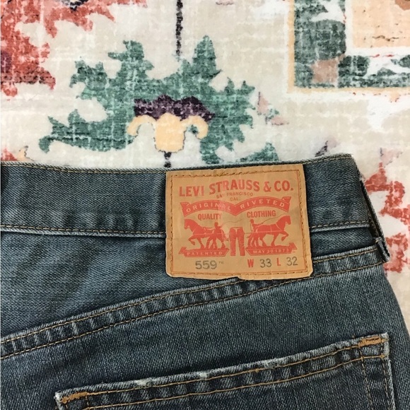 Levi's Men's Relaxed Jeans in Dark Blue 559 33x32 🩵 - Picture 3 of 3